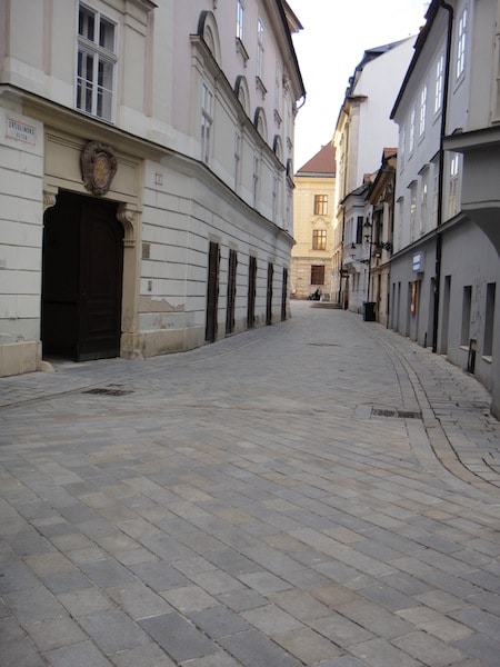 The old quarter was rather sleep when we were there, free from the roving gangs of stag and stagette parties we'd read about