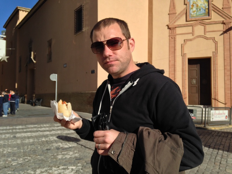 And Geoff with his burguer. 