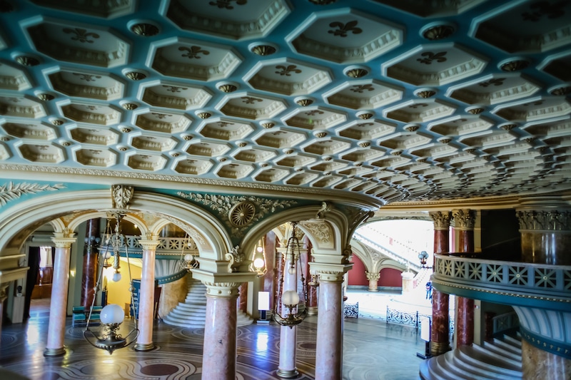 lobby and ceiling in the Romanian Athenaeum bucharest