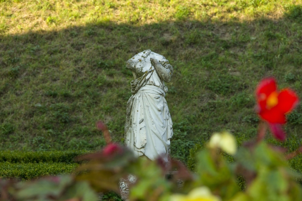 Zolochiv Castle Lviv Garden and Statue