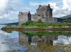 eilean-donan-castle-650681_640