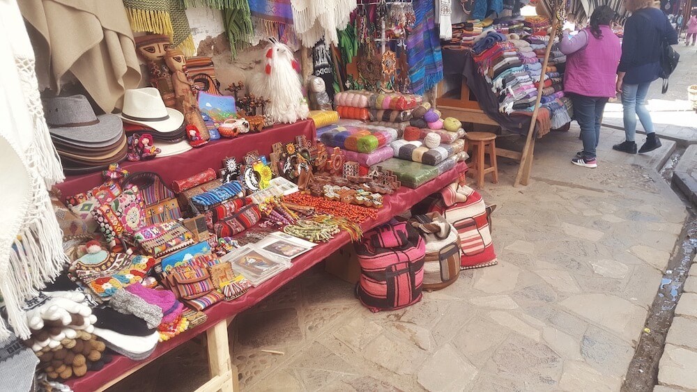 Explore the artisan markets when you visit cusco