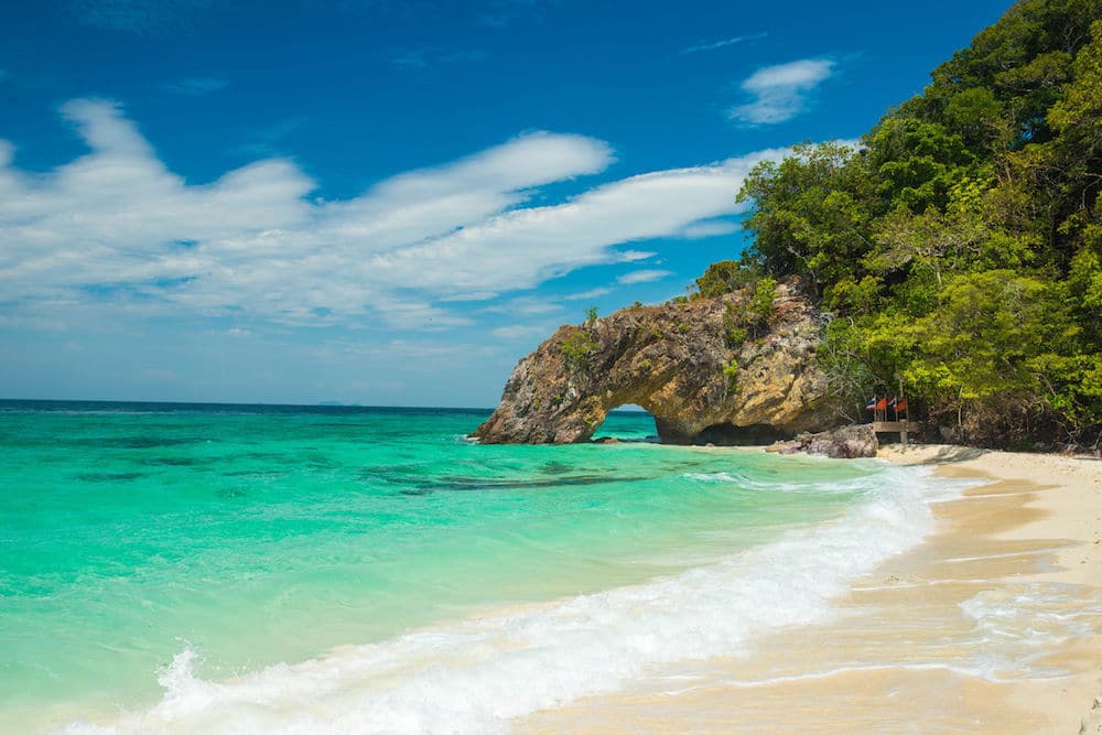 Koh Lipe Thailand - photo by Aphisorn Limruangrong via 123rf