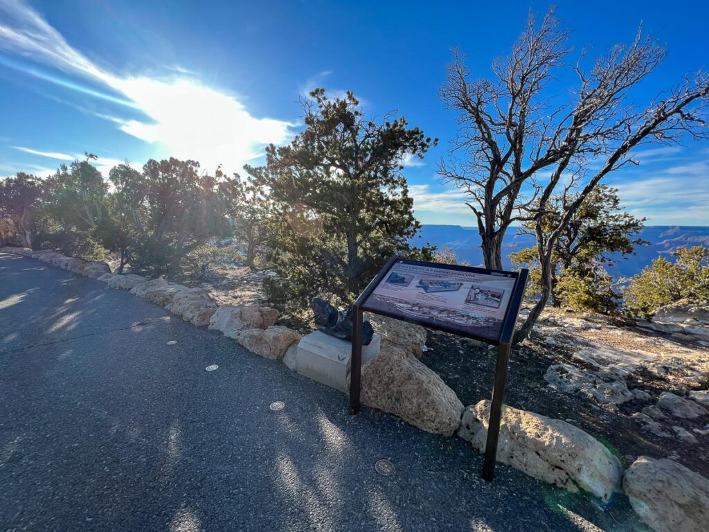 Rim Trail at Grand Canyon with Trail of Time exhibits