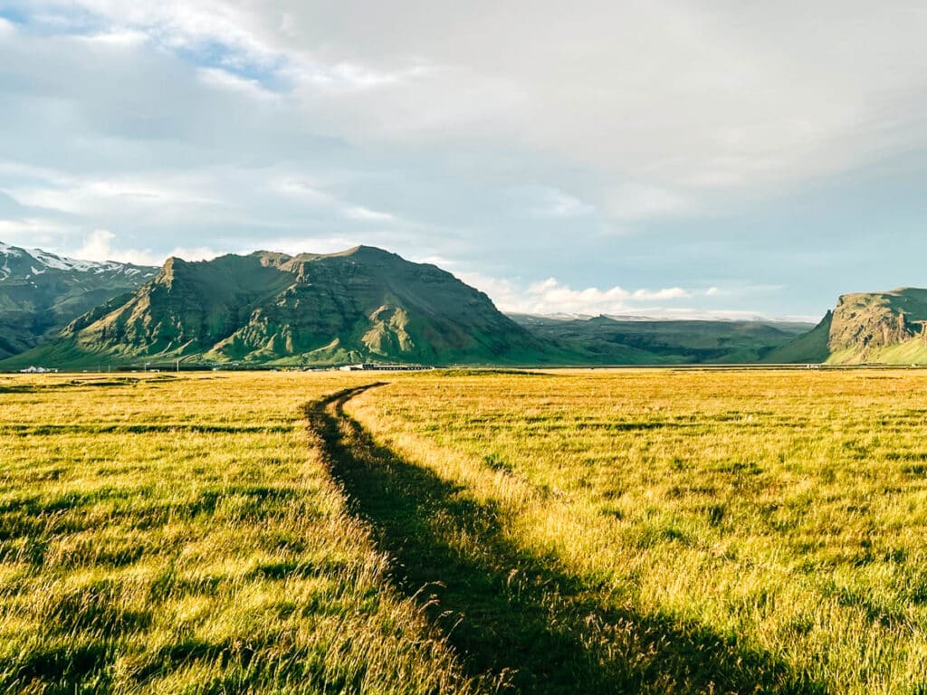 pathway to black sand beach from Hotel Umi in Iceland.