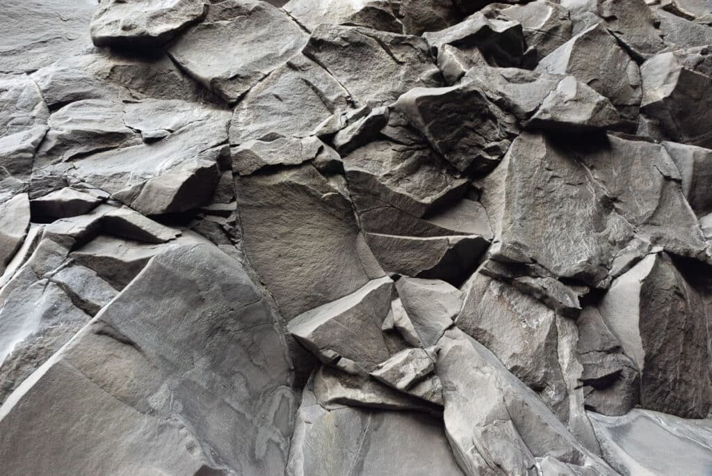 Close up of the basalt rocks in the cave.