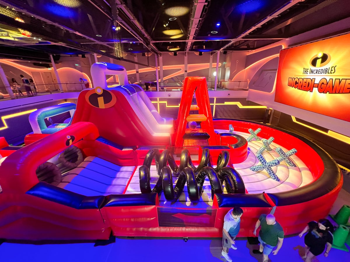 The Incredibles Course on Disney Wish