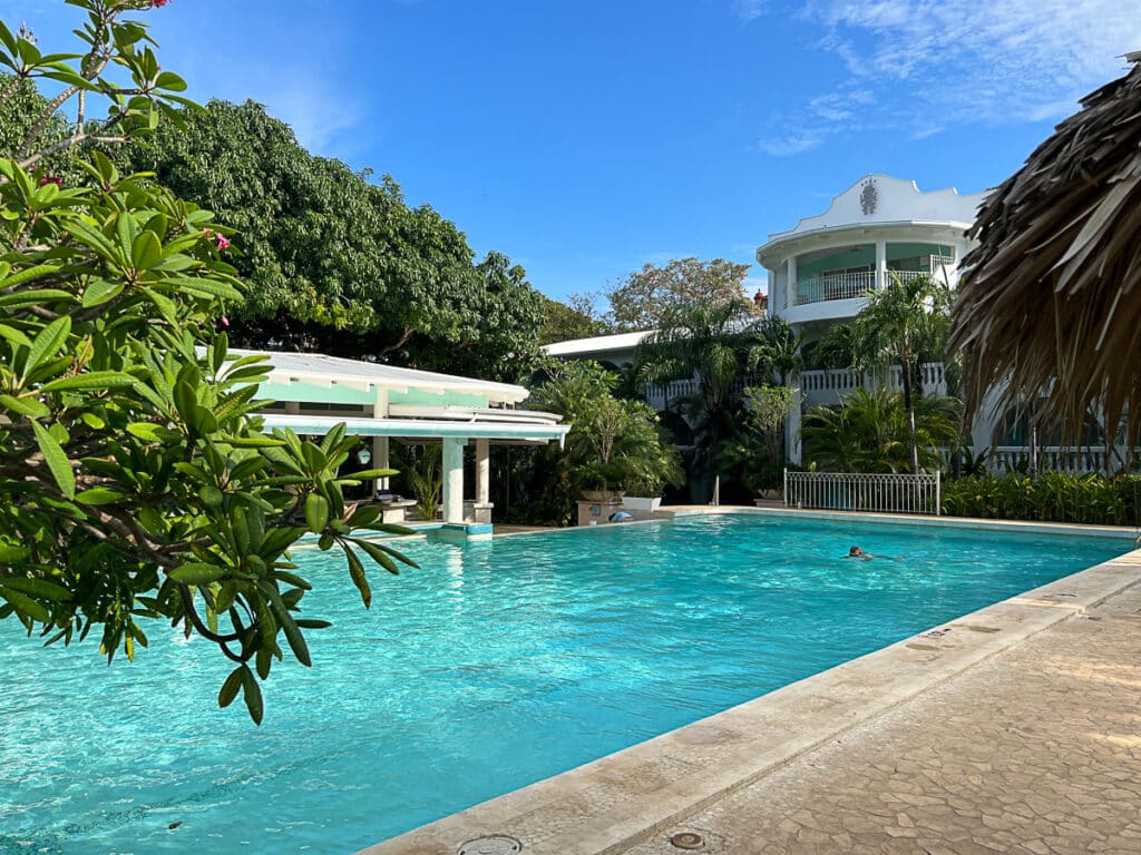 adults only pool at Tamarindo Diria