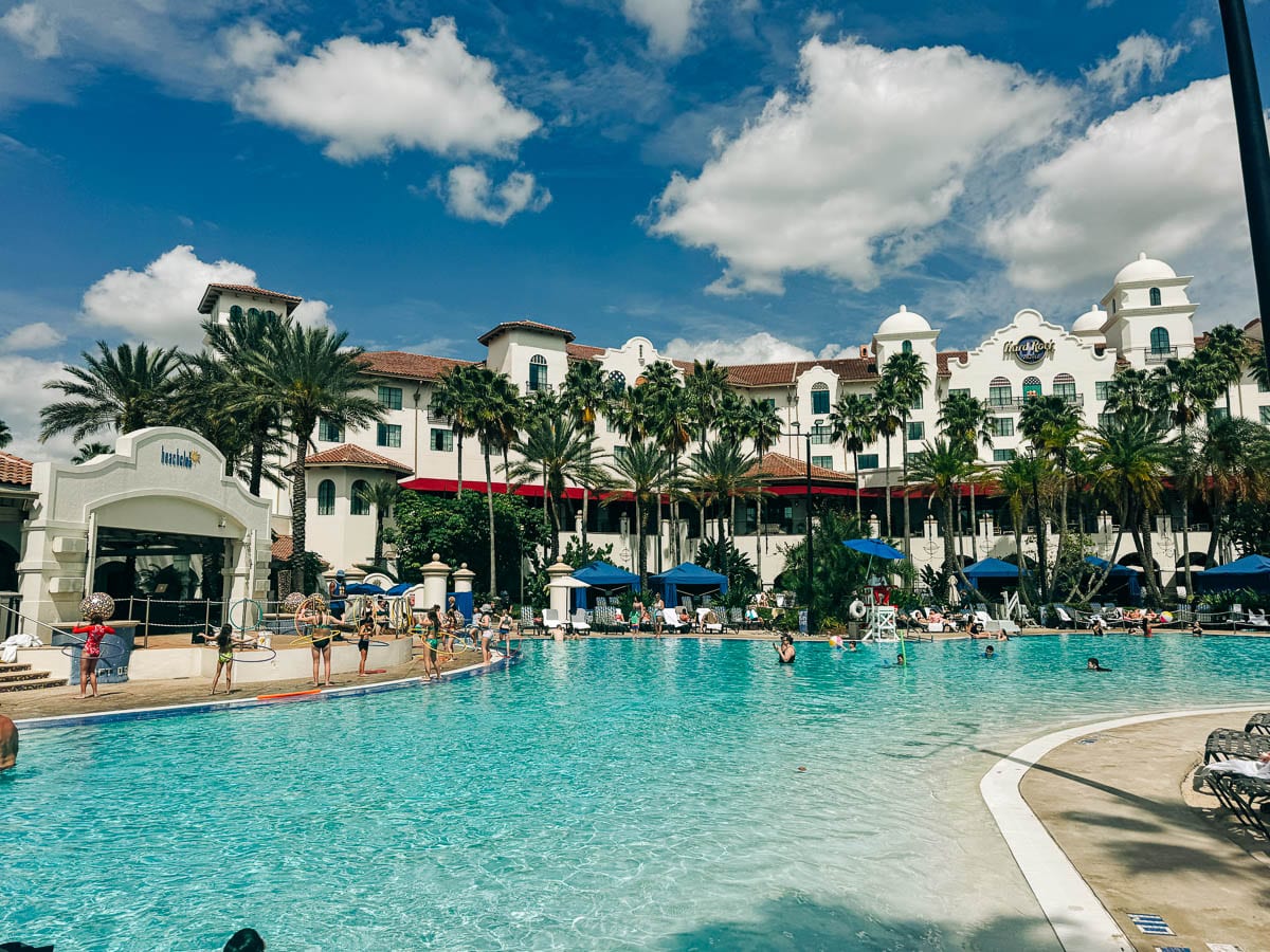 hard rock universal orlando hotel pool