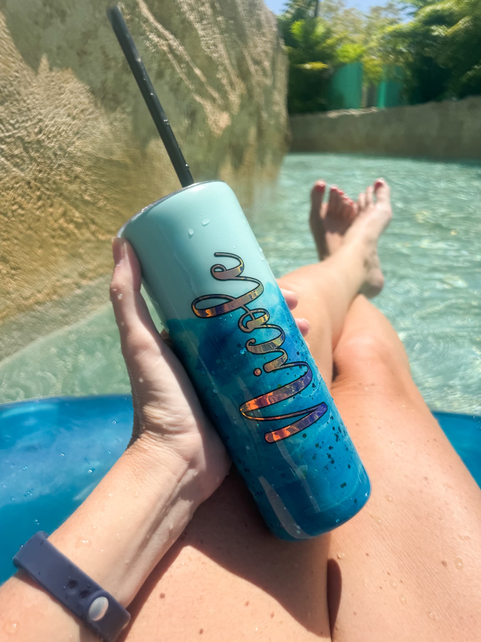 the drink mug that I always pack for vacation