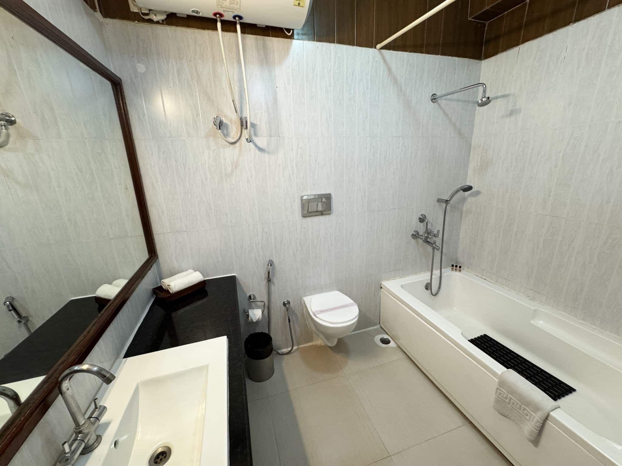 the bathroom in our King room at Hotel Borgos