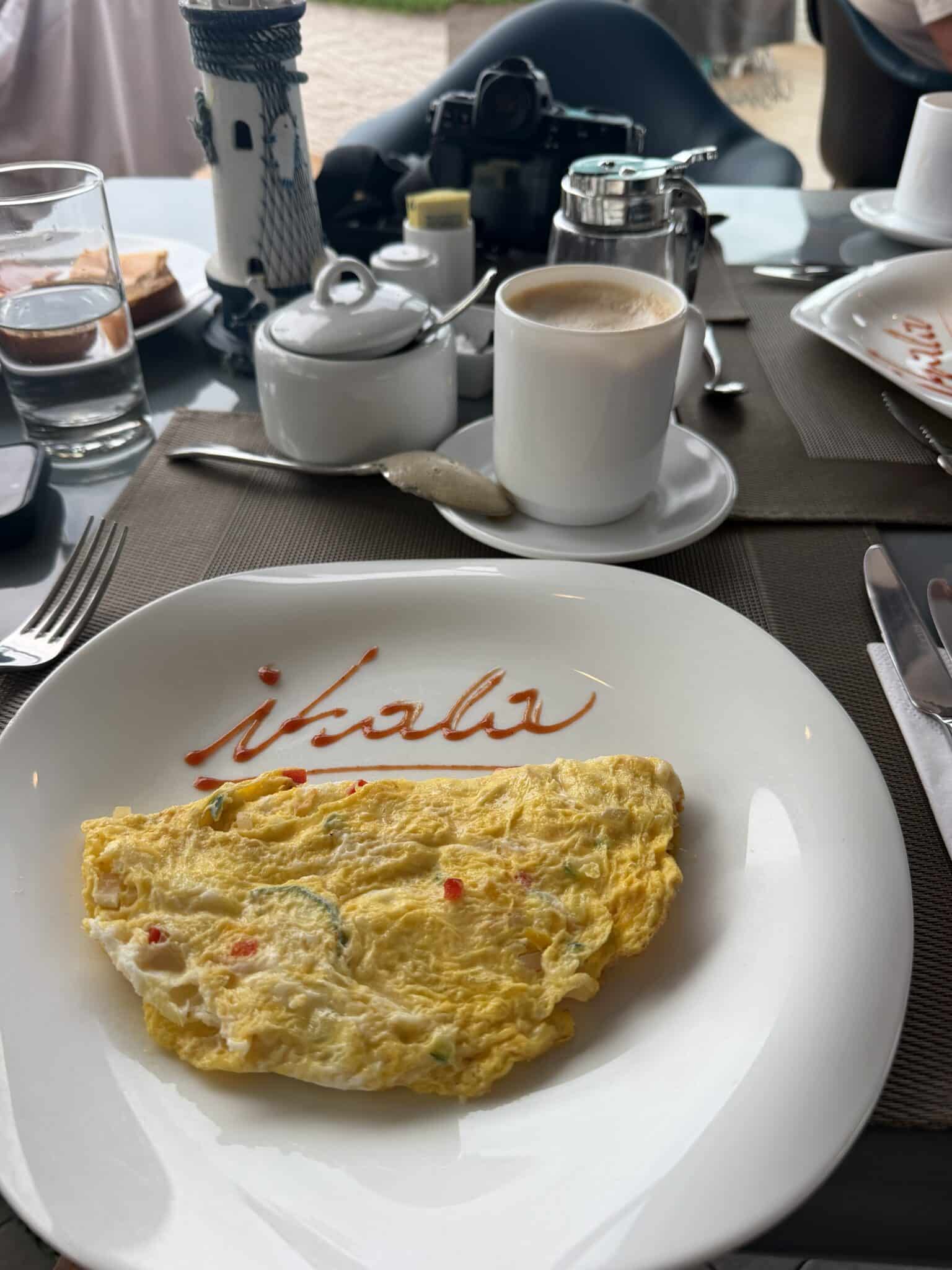breakfast at hotel ikala galapagos